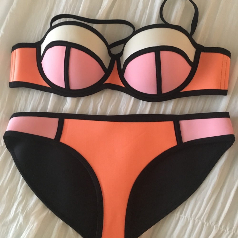 Triangl Poppy Peach Soda